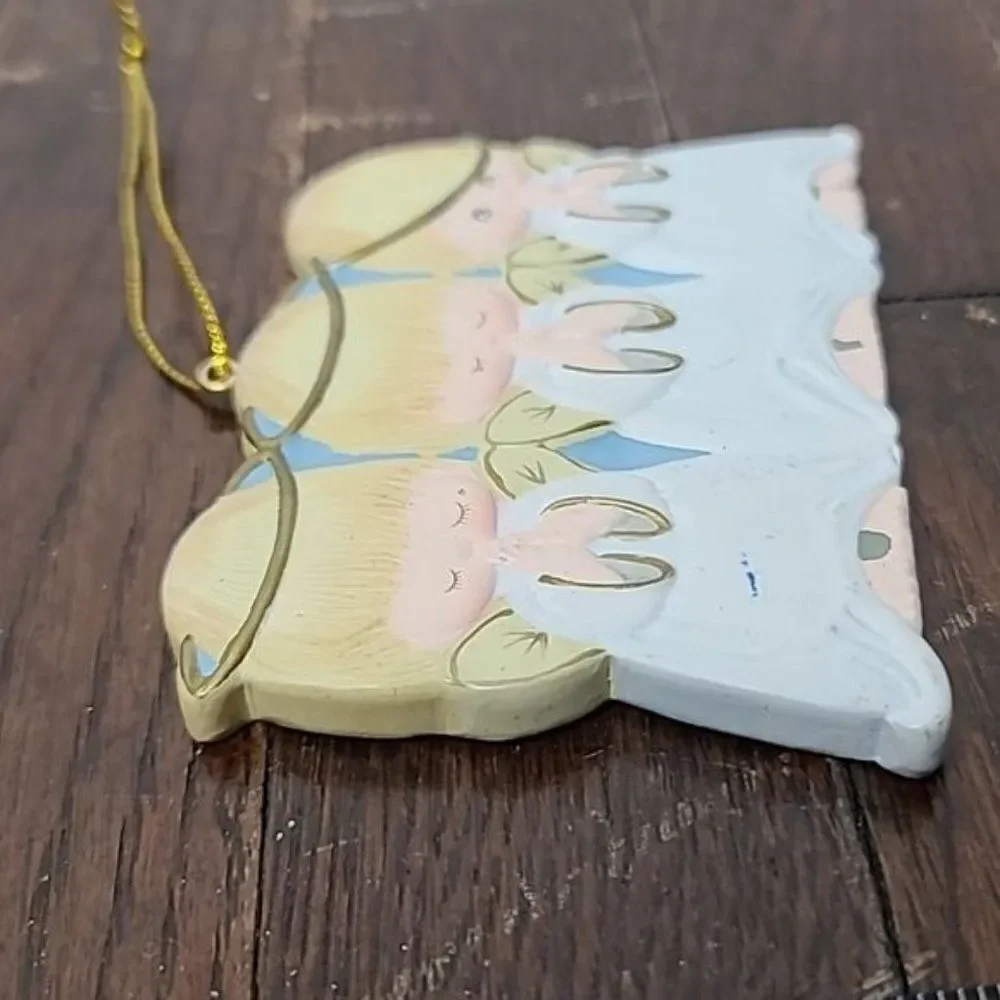 Vintage 2002 Three Little Angels Praying Christmas Tree Ornament